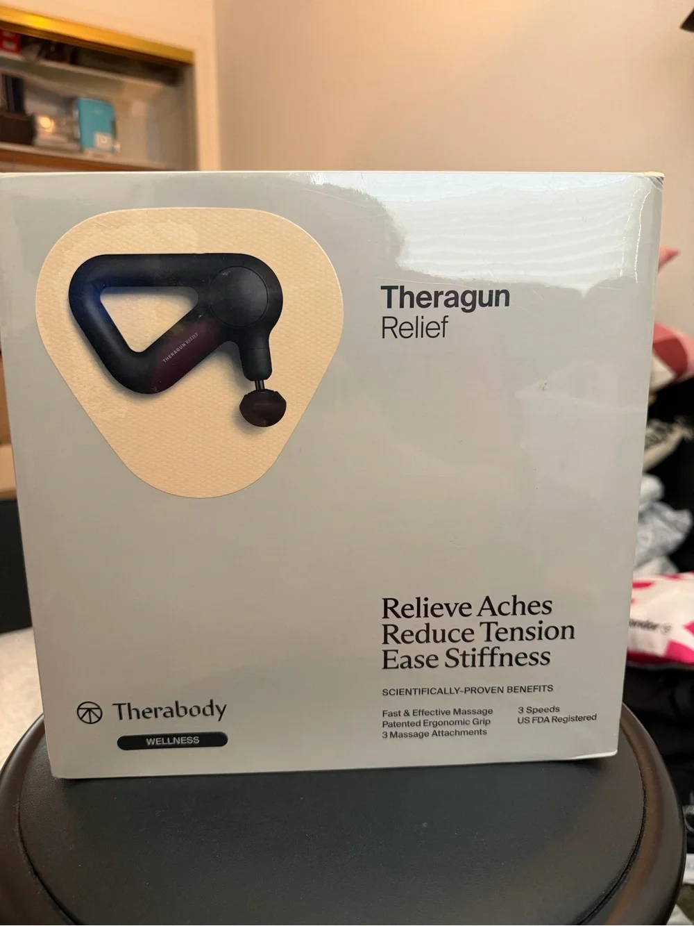 Therabody White Box with Holographic Seal